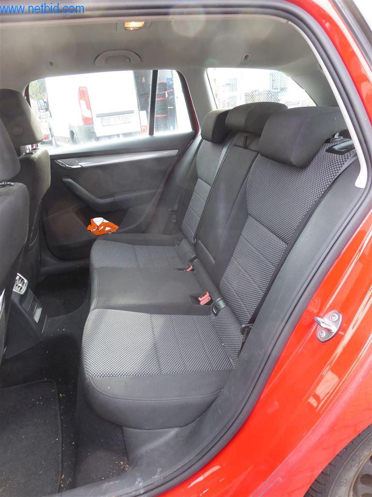 Equipamento operacional e de escritório (janelas e construção metálica)-4