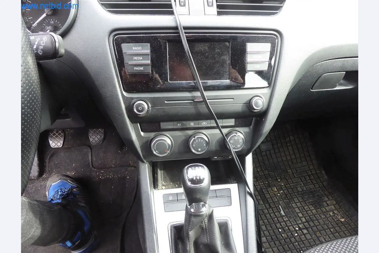 Betriebs- und Geschäftsausstattung (Fenster- und Metallbau)-7