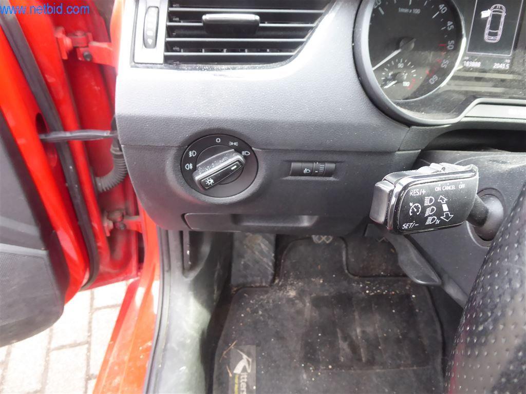 Equipamento operacional e de escritório (janelas e construção metálica)-8