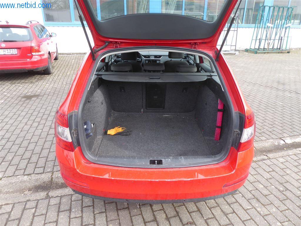 Equipamento operacional e de escritório (janelas e construção metálica)-9