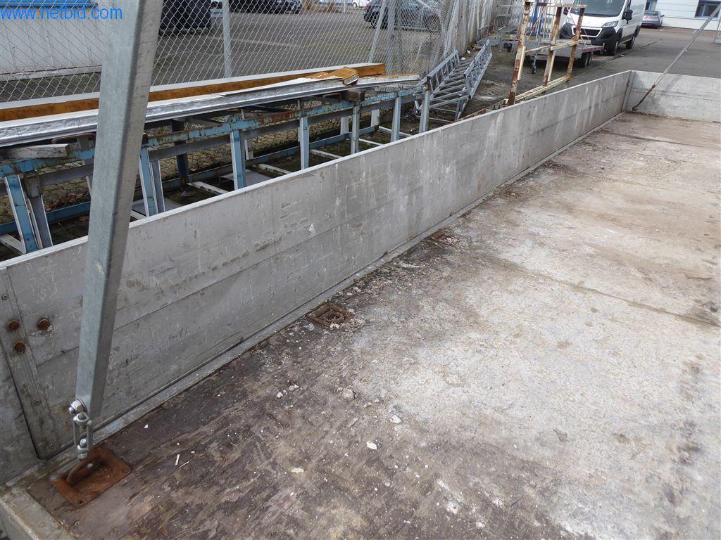 Equipamento operacional e de escritório (janelas e construção metálica)-11