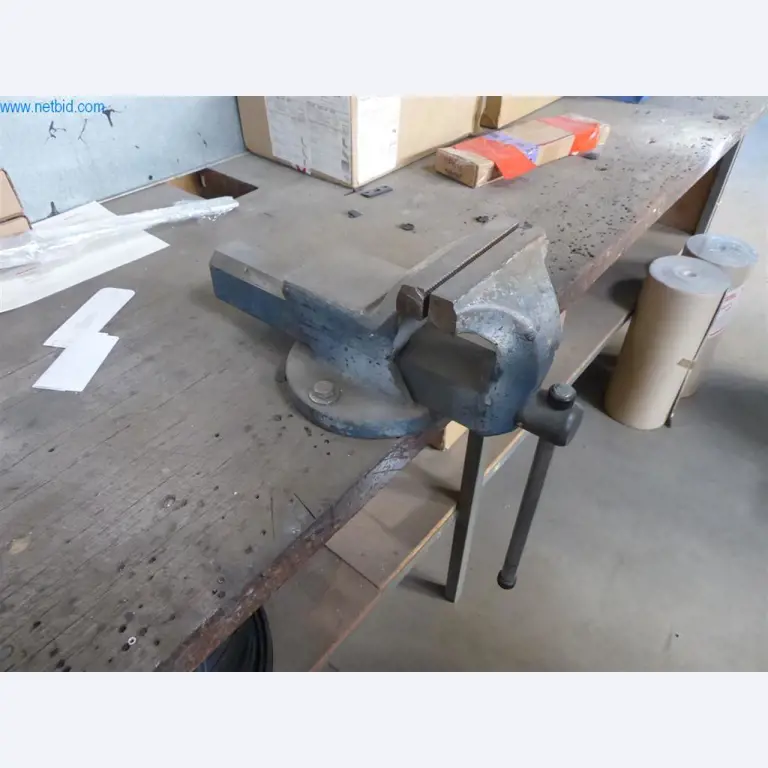 Equipos operativos y de oficina (ventanas y construcciones metálicas)-2