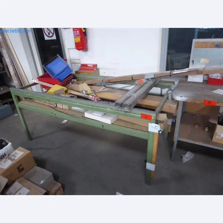 Equipos operativos y de oficina (ventanas y construcciones metálicas)-3