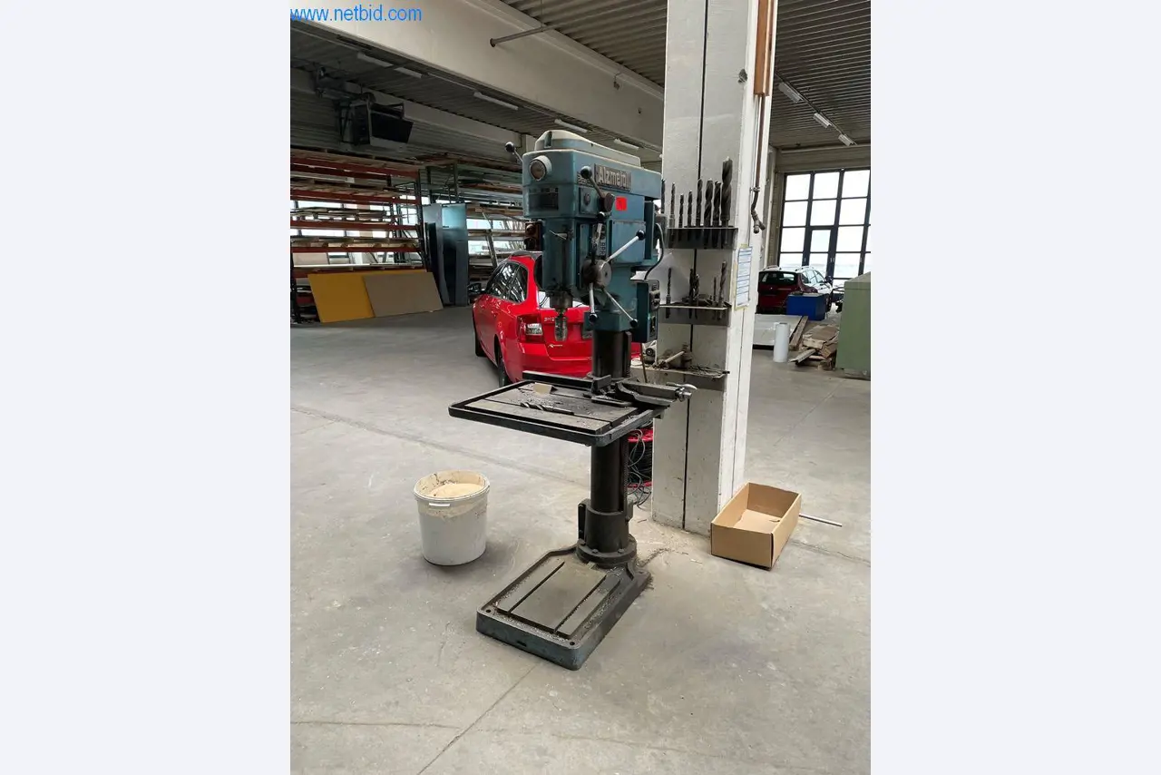 Equipos operativos y de oficina (ventanas y construcciones metálicas)-2