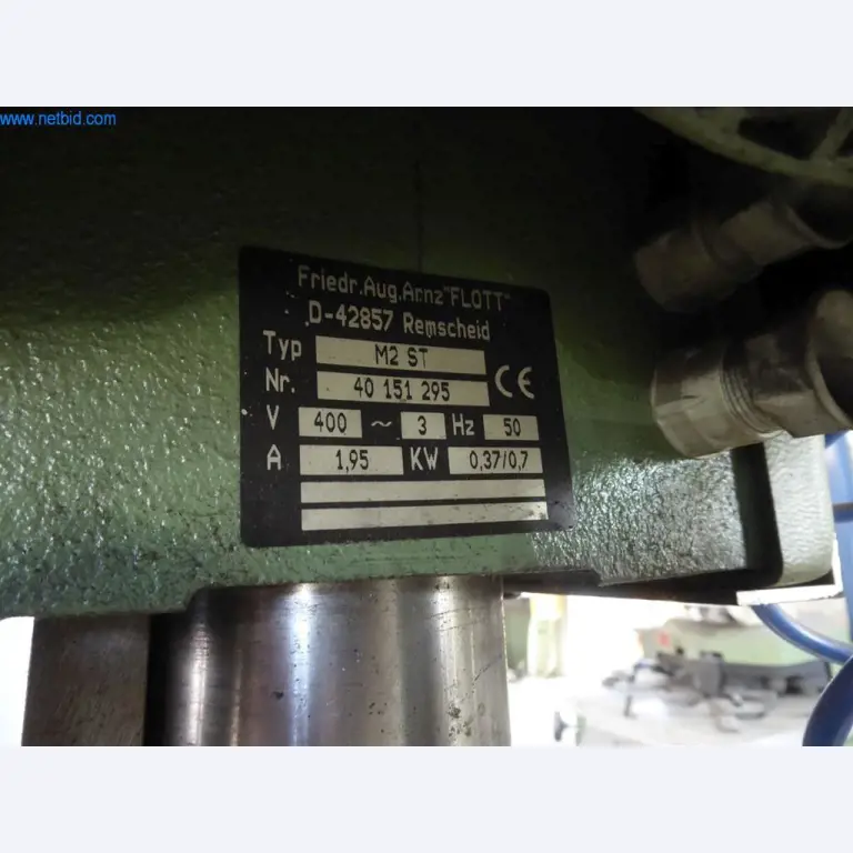 Equipos operativos y de oficina (ventanas y construcciones metálicas)-2