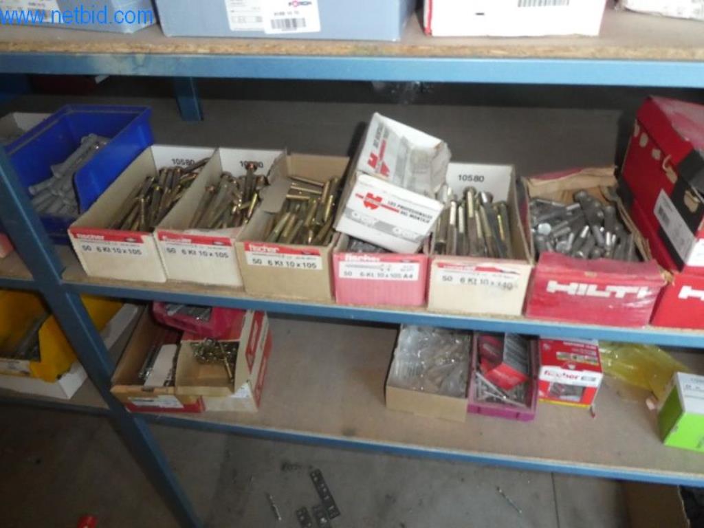 Equipamento operacional e de escritório (janelas e construção metálica)-12