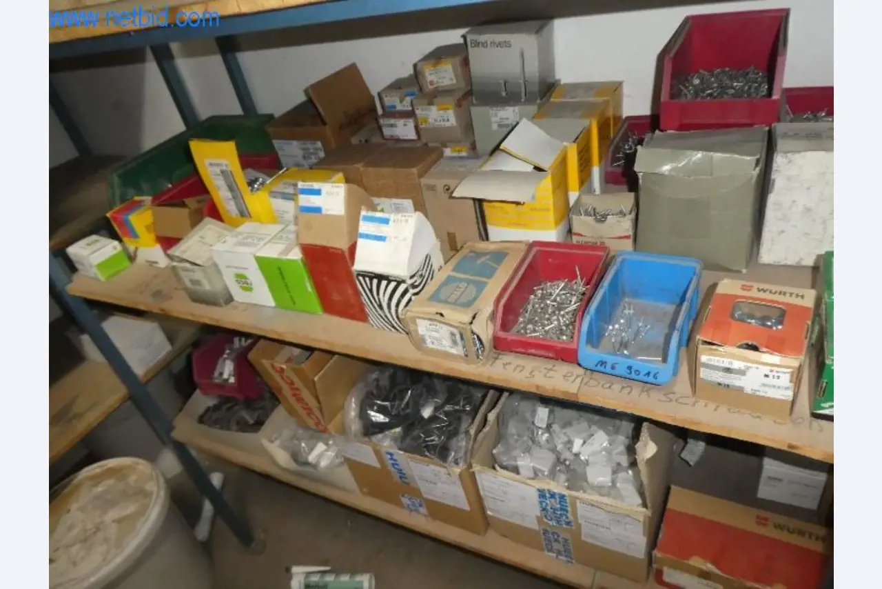 Betriebs- und Geschäftsausstattung (Fenster- und Metallbau)-9