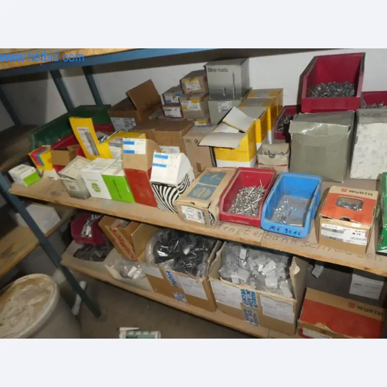 Betriebs- und Geschäftsausstattung (Fenster- und Metallbau)-9