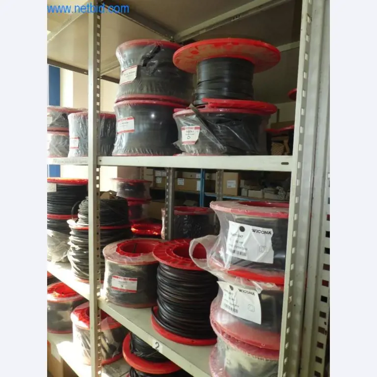 Bedrijfs- en kantooruitrusting (raam- en metaalconstructie)-1