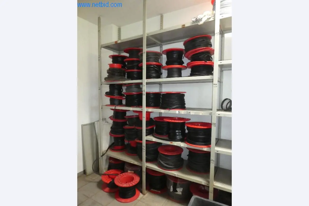 Bedrijfs- en kantooruitrusting (raam- en metaalconstructie)-4