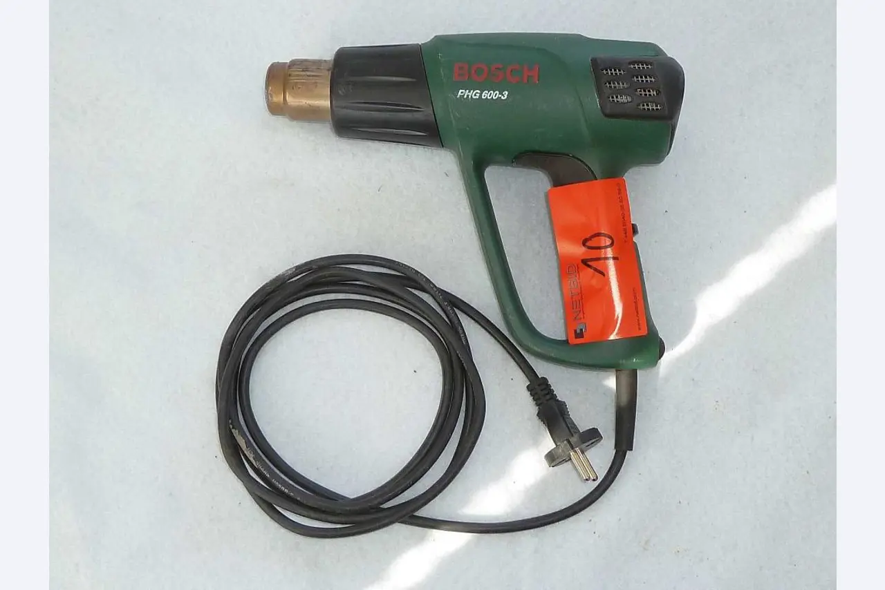 Equipos de empresa en buen estado para un distribuidor de módulos solares y baterías de litio-1