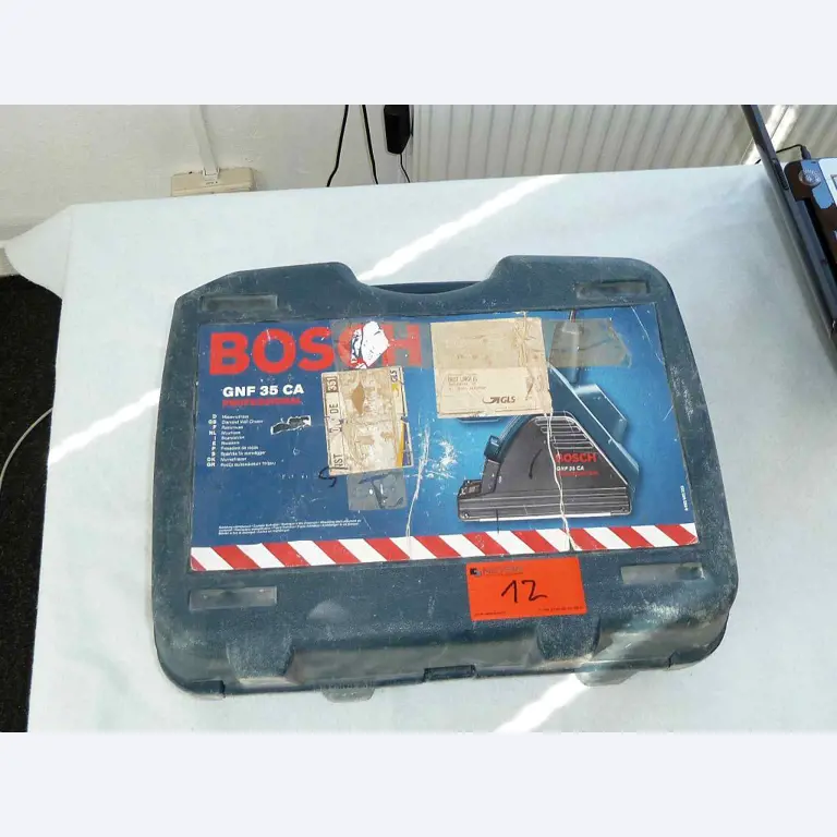 Gepflegte Firmenausstattung eines Solarmodul- und Lithiumbatterie Händlers-1