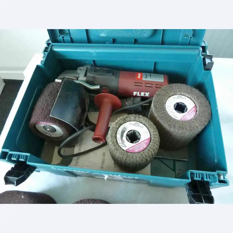 Dobrze utrzymany sprzęt firmowy dla sprzedawcy modułów słonecznych i baterii litowych-1