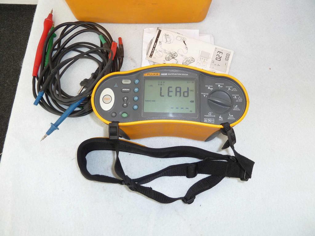 Gepflegte Firmenausstattung eines Solarmodul- und Lithiumbatterie Händlers-2