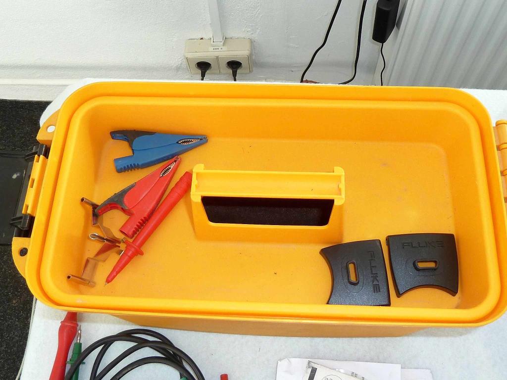 Gepflegte Firmenausstattung eines Solarmodul- und Lithiumbatterie Händlers-4