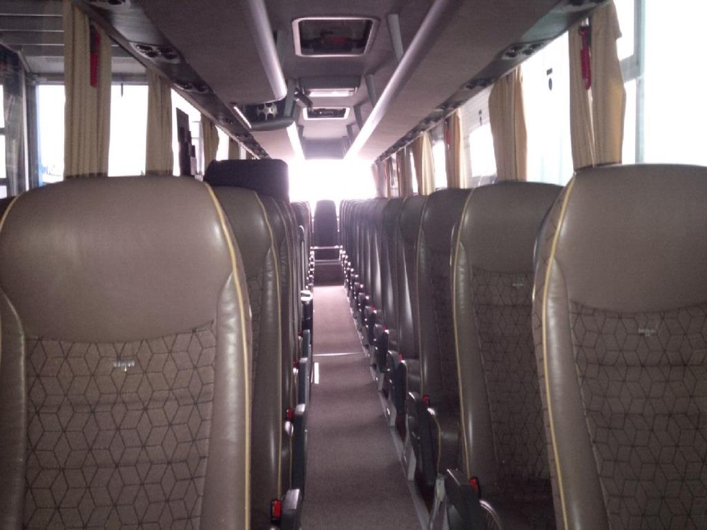 Gepflegte Linien- und Reisebusse, Bus-Transportanhänger, Betriebs- und Geschäftsausstattung-3