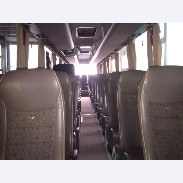 Gepflegte Linien- und Reisebusse, Bus-Transportanhänger, Betriebs- und Geschäftsausstattung-3
