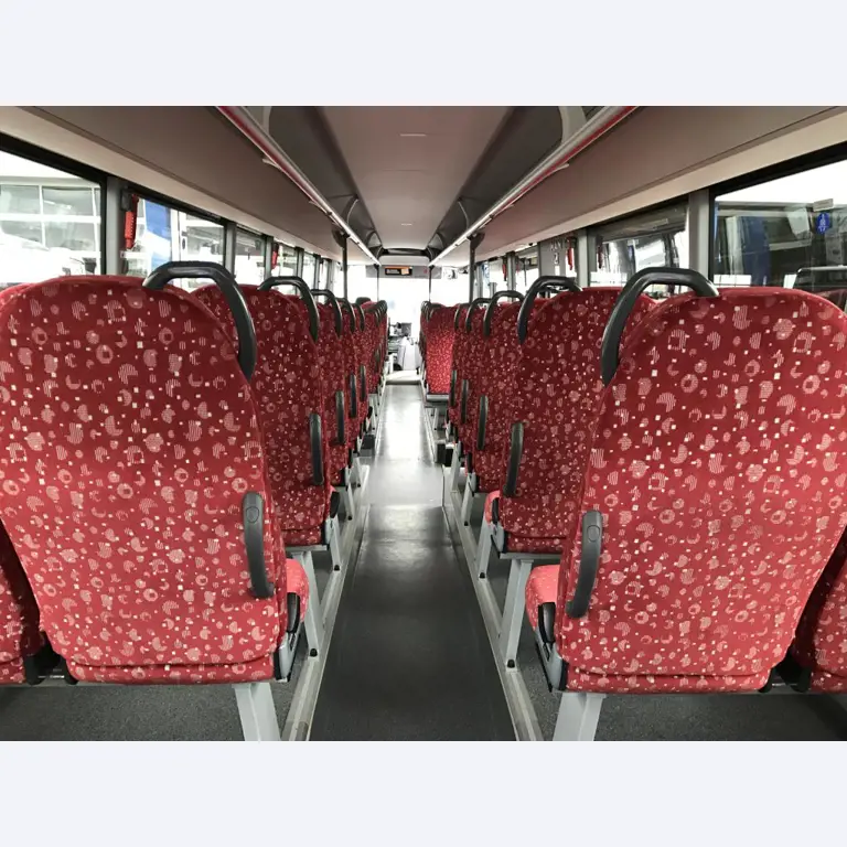 Gepflegte Linien- und Reisebusse, Bus-Transportanhänger, Betriebs- und Geschäftsausstattung-9
