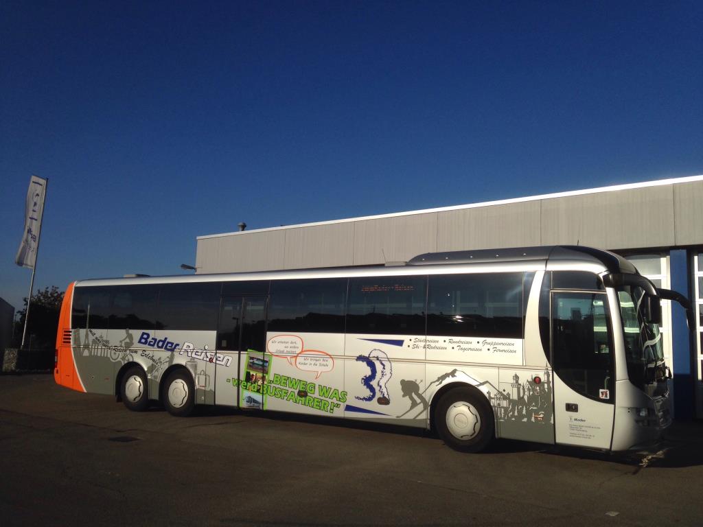 Dobrze utrzymane autobusy i autokary, przyczepy do transportu autobusowego, sprzęt operacyjny i biznesowy-10