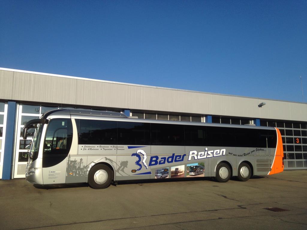 Dobrze utrzymane autobusy i autokary, przyczepy do transportu autobusowego, sprzęt operacyjny i biznesowy-11