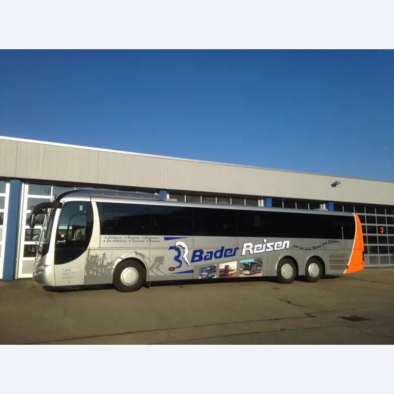 Gepflegte Linien- und Reisebusse, Bus-Transportanhänger, Betriebs- und Geschäftsausstattung-11