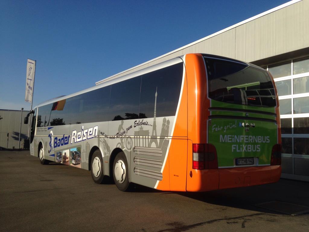 Dobrze utrzymane autobusy i autokary, przyczepy do transportu autobusowego, sprzęt operacyjny i biznesowy-12