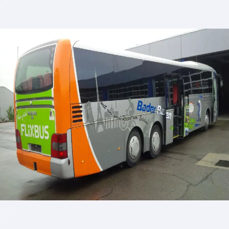 Gepflegte Linien- und Reisebusse, Bus-Transportanhänger, Betriebs- und Geschäftsausstattung-3