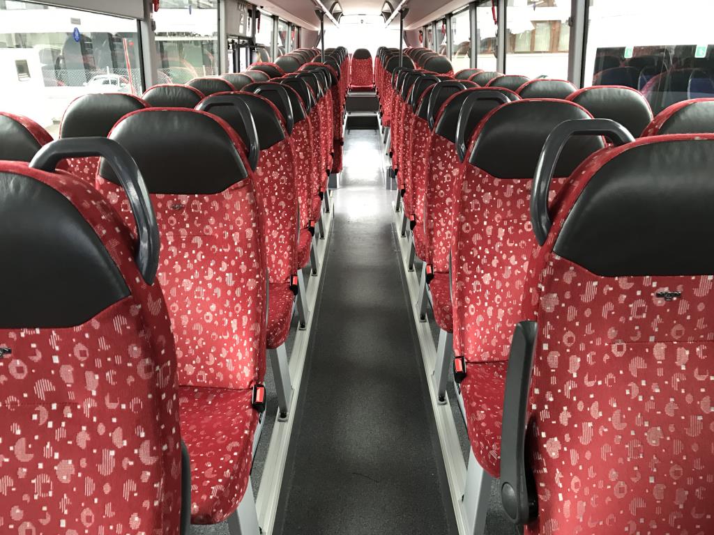 Dobrze utrzymane autobusy i autokary, przyczepy do transportu autobusowego, sprzęt operacyjny i biznesowy-8