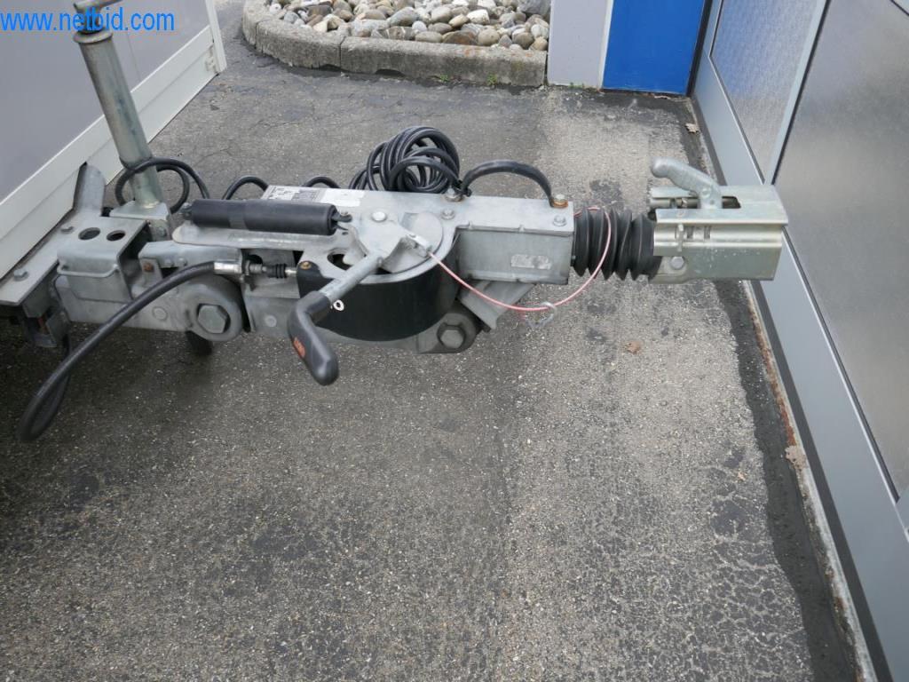 Dobro vzdrževani avtobusi, prikolice za prevoz avtobusov, operativna in poslovna oprema-4