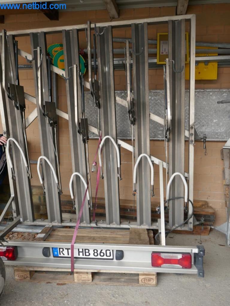 Gepflegte Linien- und Reisebusse, Bus-Transportanhänger, Betriebs- und Geschäftsausstattung-1