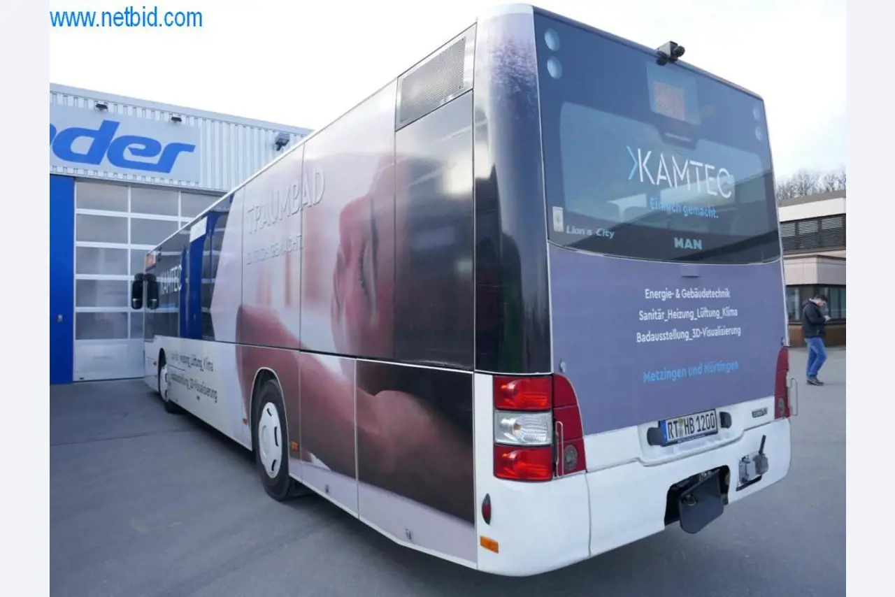 Autocarros em bom estado de conservação, reboques de transporte de autocarros, equipamento operacional e comercial-4