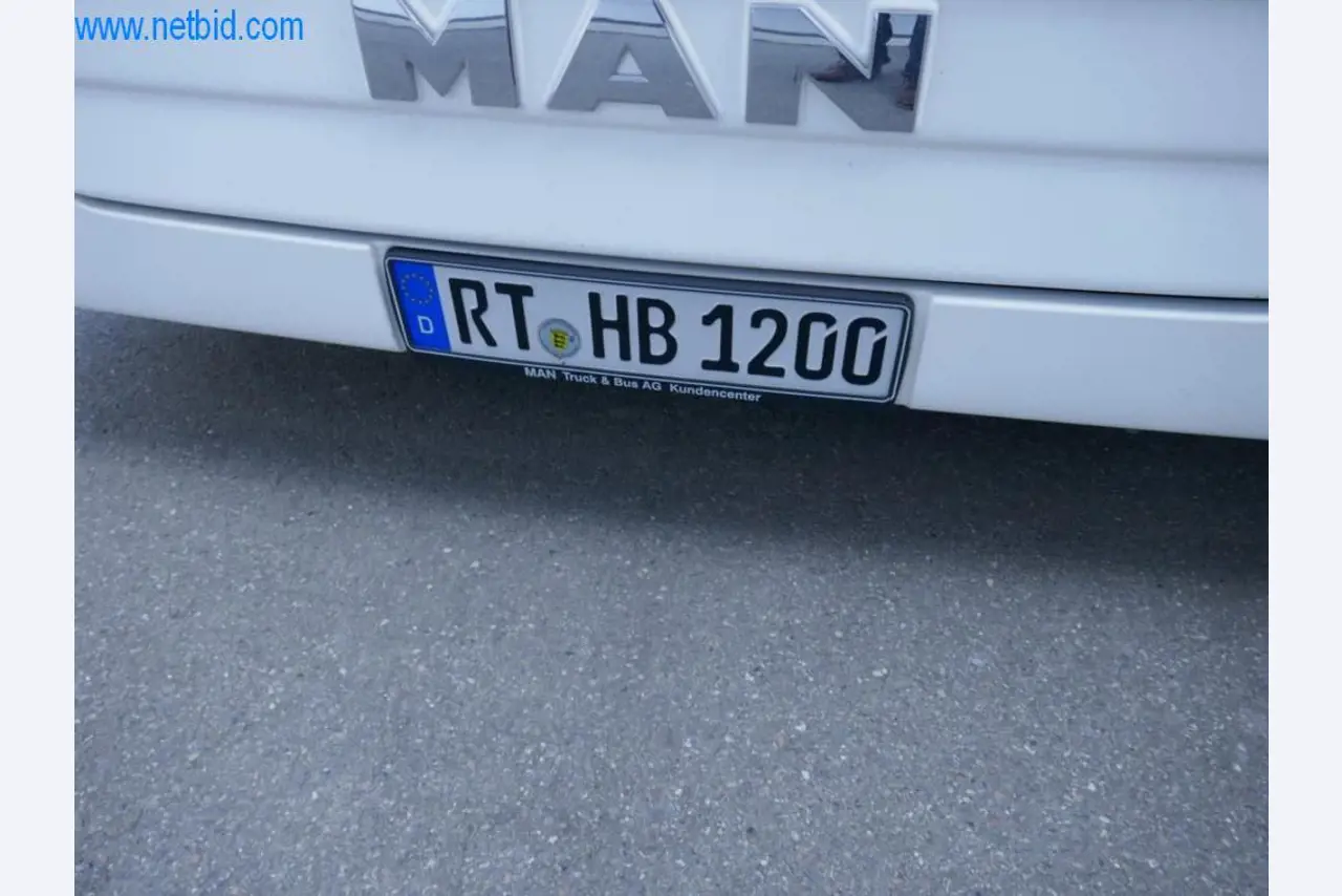 Autocarros em bom estado de conservação, reboques de transporte de autocarros, equipamento operacional e comercial-6