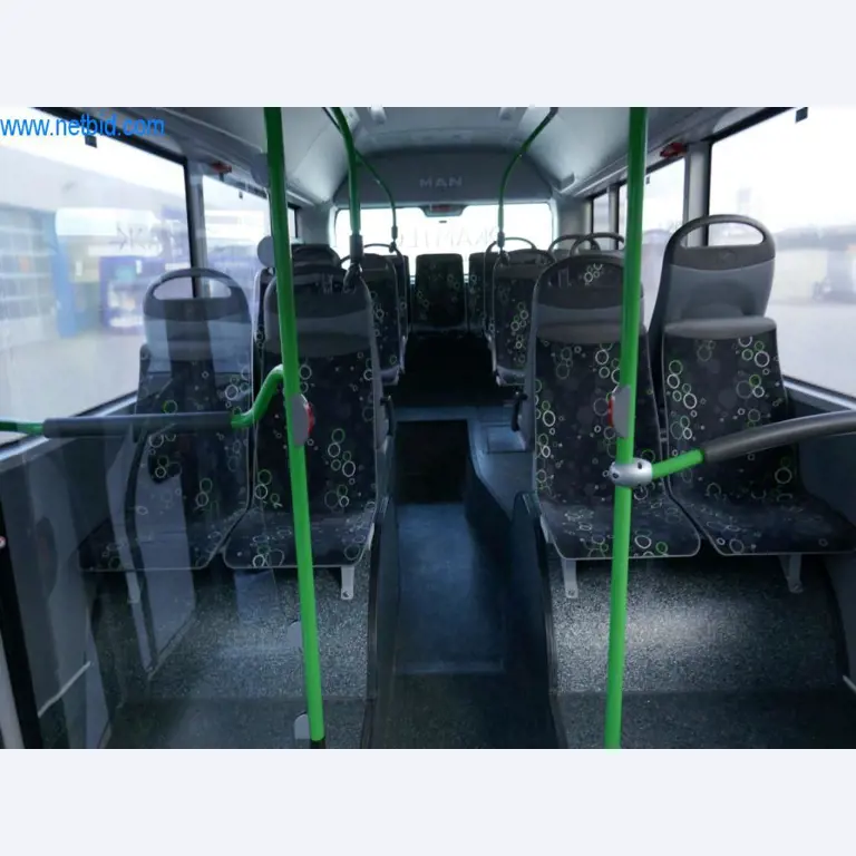 Autocarros em bom estado de conservação, reboques de transporte de autocarros, equipamento operacional e comercial-7