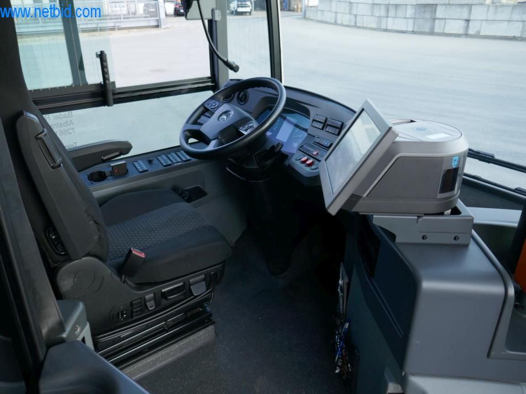 Autocarros em bom estado de conservação, reboques de transporte de autocarros, equipamento operacional e comercial-1