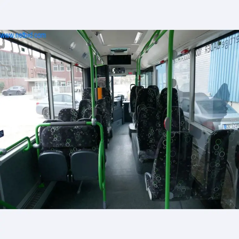 Autocarros em bom estado de conservação, reboques de transporte de autocarros, equipamento operacional e comercial-12