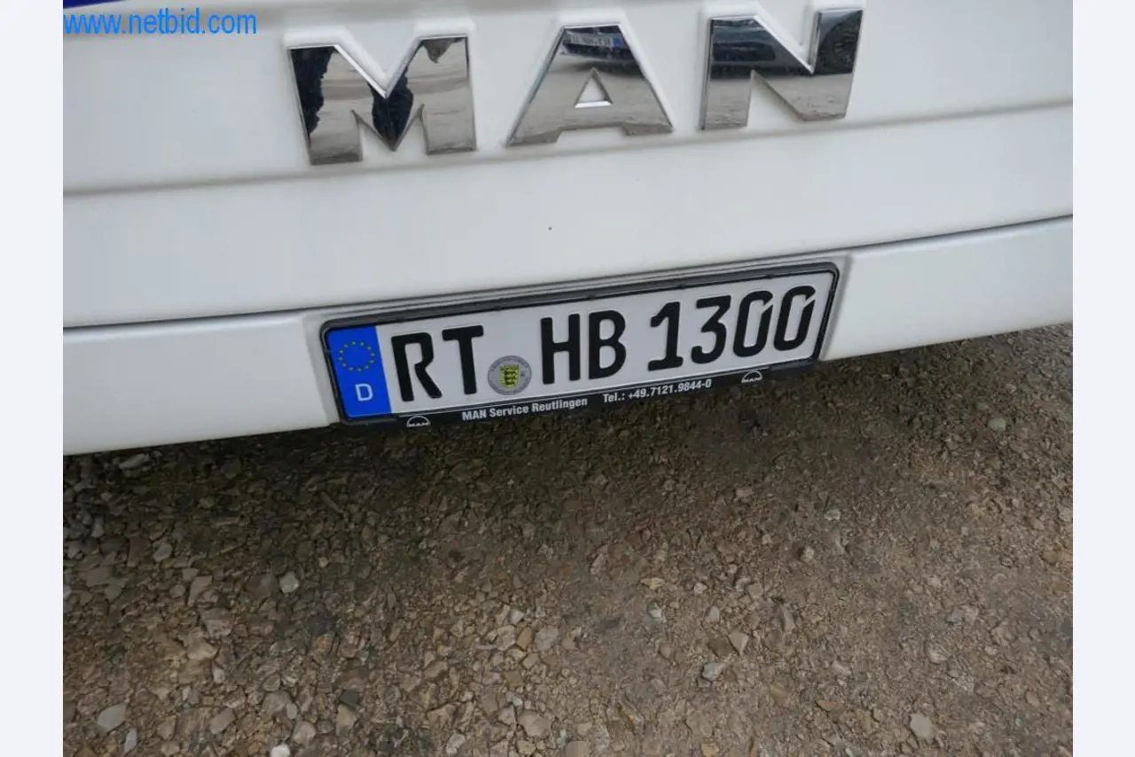 Autocarros em bom estado de conservação, reboques de transporte de autocarros, equipamento operacional e comercial-2