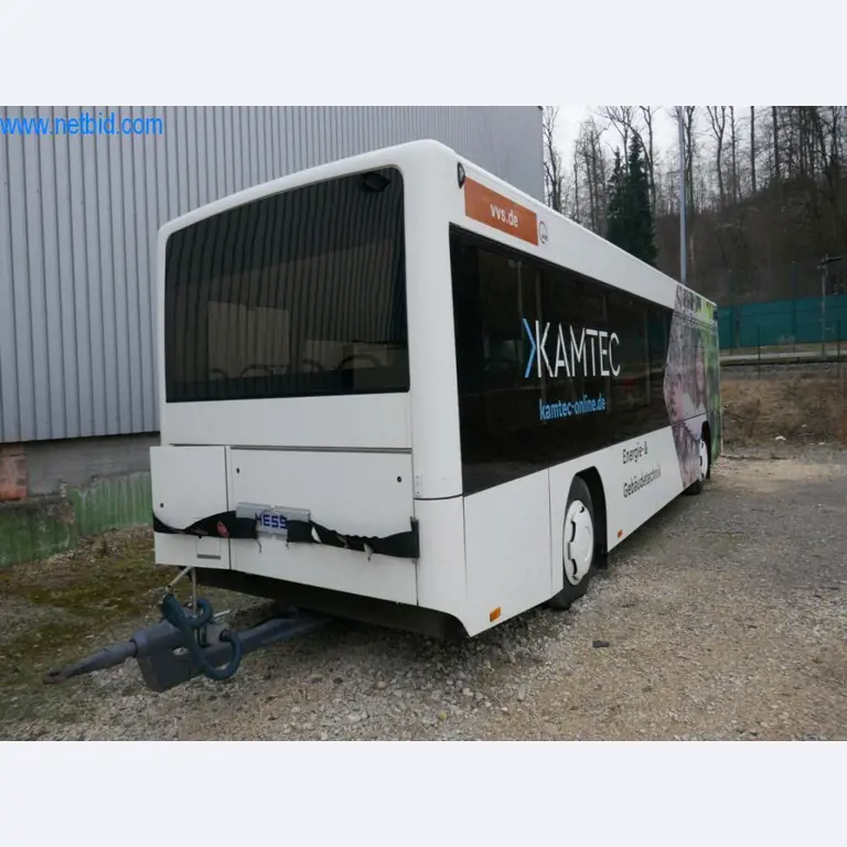 Gepflegte Linien- und Reisebusse, Bus-Transportanhänger, Betriebs- und Geschäftsausstattung-4