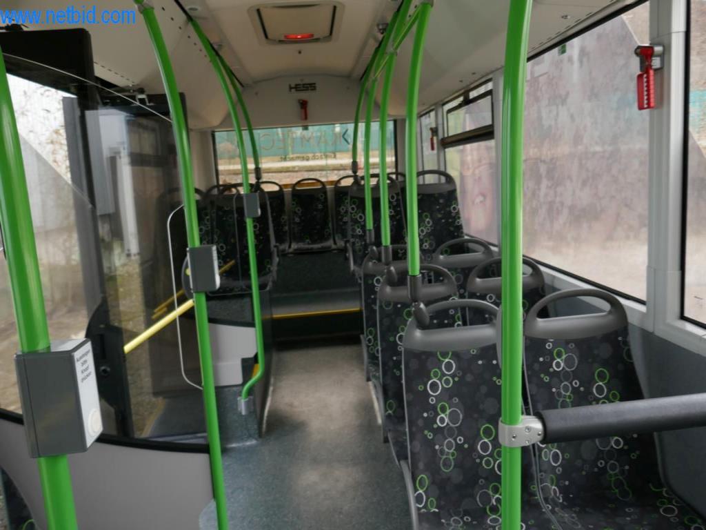 Gepflegte Linien- und Reisebusse, Bus-Transportanhänger, Betriebs- und Geschäftsausstattung-7