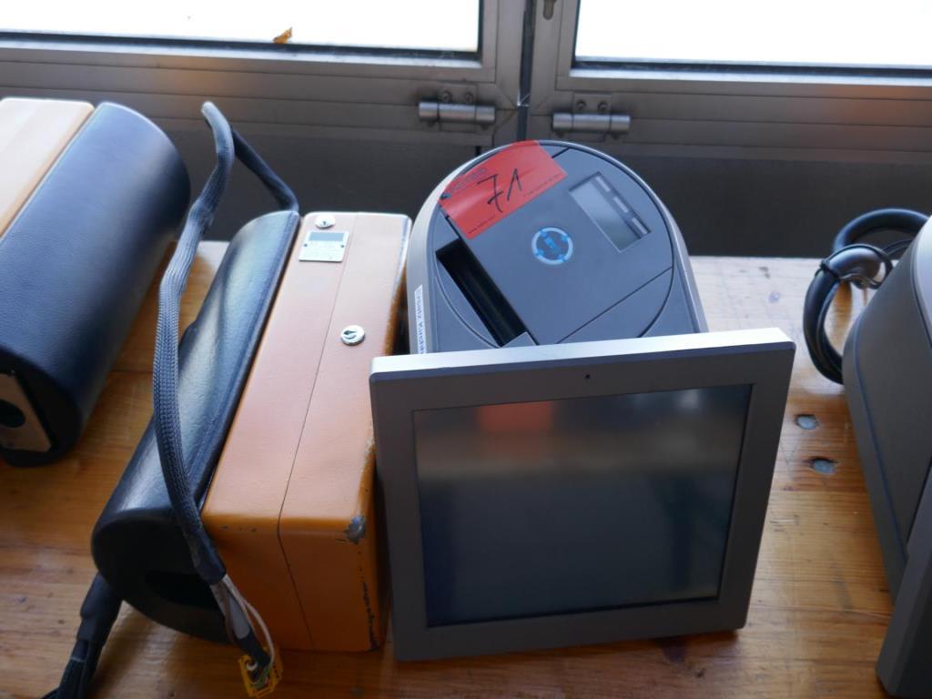 Autocarros em bom estado de conservação, reboques de transporte de autocarros, equipamento operacional e comercial-1