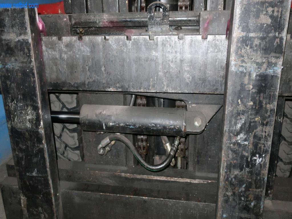 Druckgussanlagen (Al/Mg) 480 – 1.050 t,
Mechanische Bearbeitung, Werkzeugbau
-4