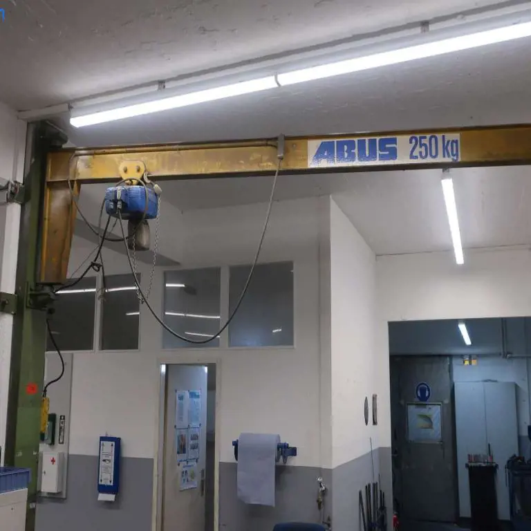 wall-mounted slewing crane Abus