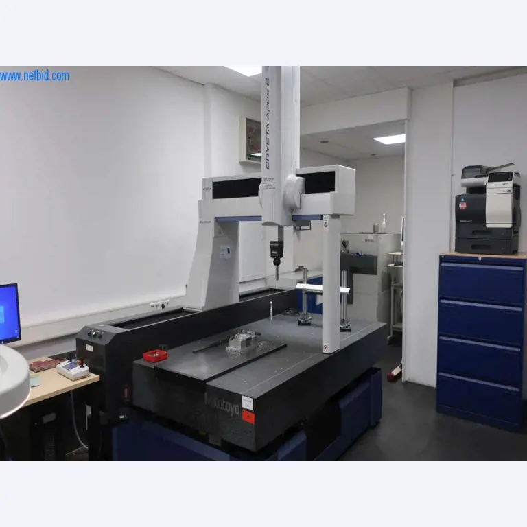 Druckgussanlagen (Al/Mg) 480 – 1.050 t,
Mechanische Bearbeitung, Werkzeugbau
-1