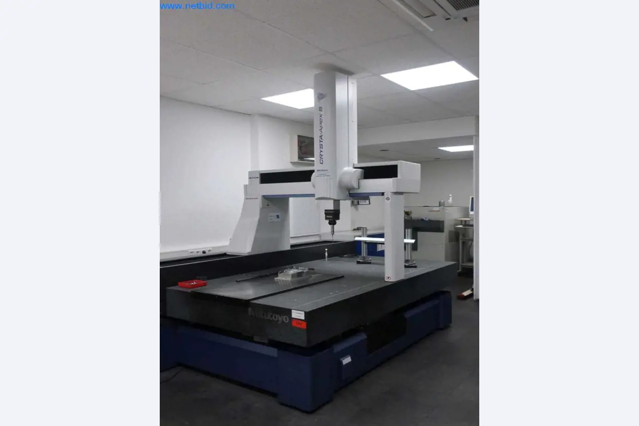 Druckgussanlagen (Al/Mg) 480 – 1.050 t,
Mechanische Bearbeitung, Werkzeugbau
-2