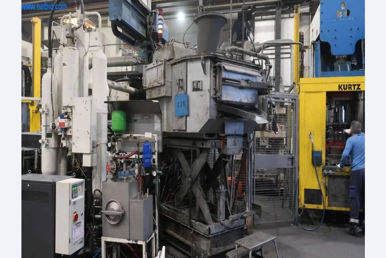 Druckgussanlagen (Al/Mg) 480 – 1.050 t,
Mechanische Bearbeitung, Werkzeugbau
-17