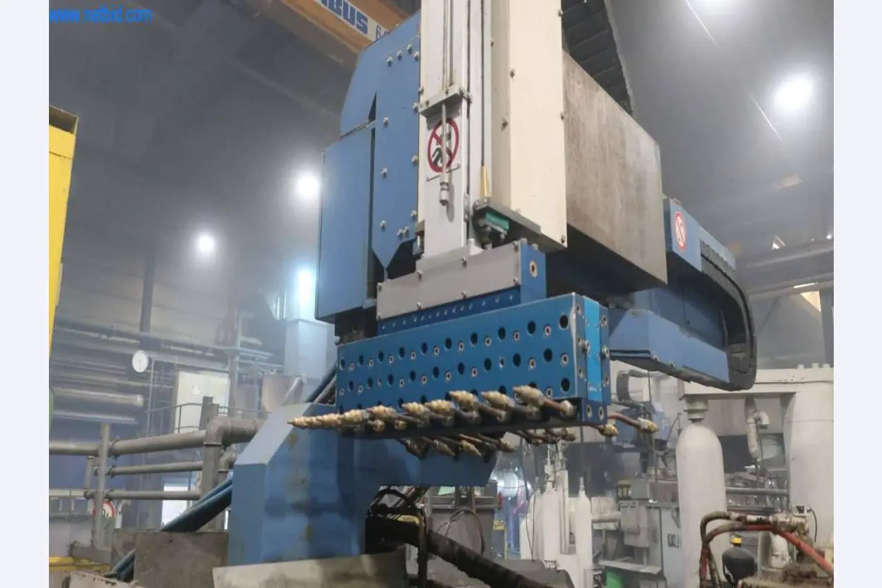 Installations de coulée sous pression (Al/Mg) 480 - 1.050 t,
Usinage mécanique, fabrication d'outils
-10