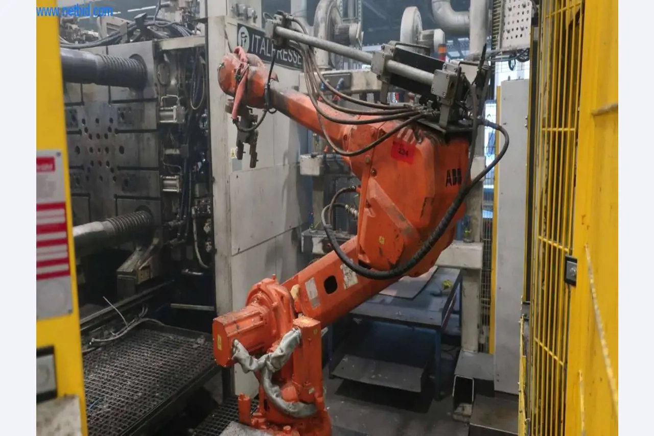 Installations de coulée sous pression (Al/Mg) 480 - 1.050 t,
Usinage mécanique, fabrication d'outils
-14