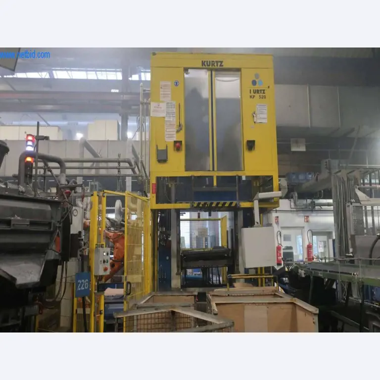 Installations de coulée sous pression (Al/Mg) 480 - 1.050 t,
Usinage mécanique, fabrication d'outils
-16