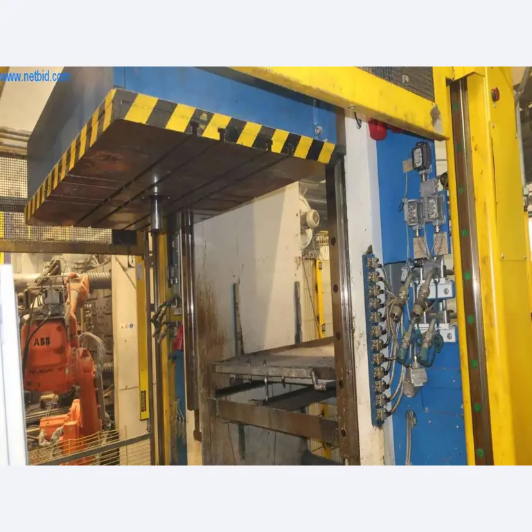 Installations de coulée sous pression (Al/Mg) 480 - 1.050 t,
Usinage mécanique, fabrication d'outils
-17