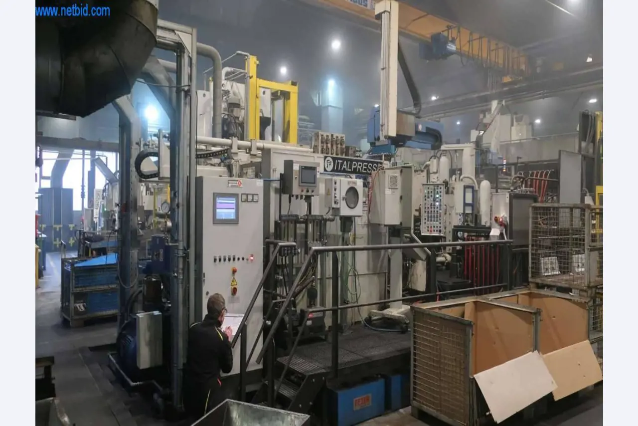 Installations de coulée sous pression (Al/Mg) 480 - 1.050 t,
Usinage mécanique, fabrication d'outils
-1