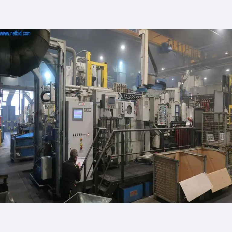 Installations de coulée sous pression (Al/Mg) 480 - 1.050 t,
Usinage mécanique, fabrication d'outils
-1